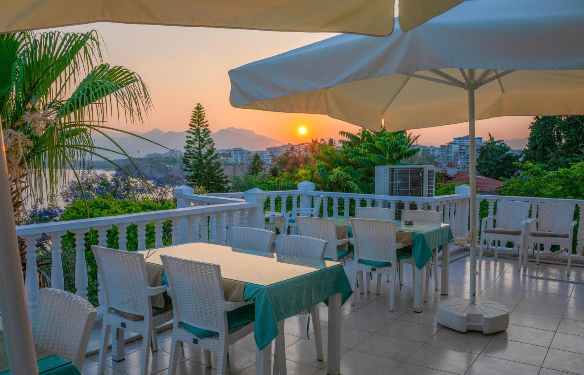 Gasthof Bacchus Antalya
